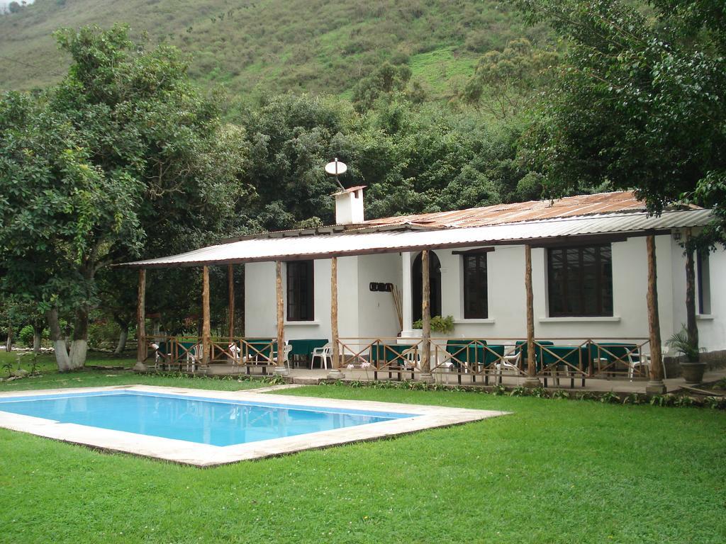 Hosteria La Eterna Primavera Huigra Exterior photo